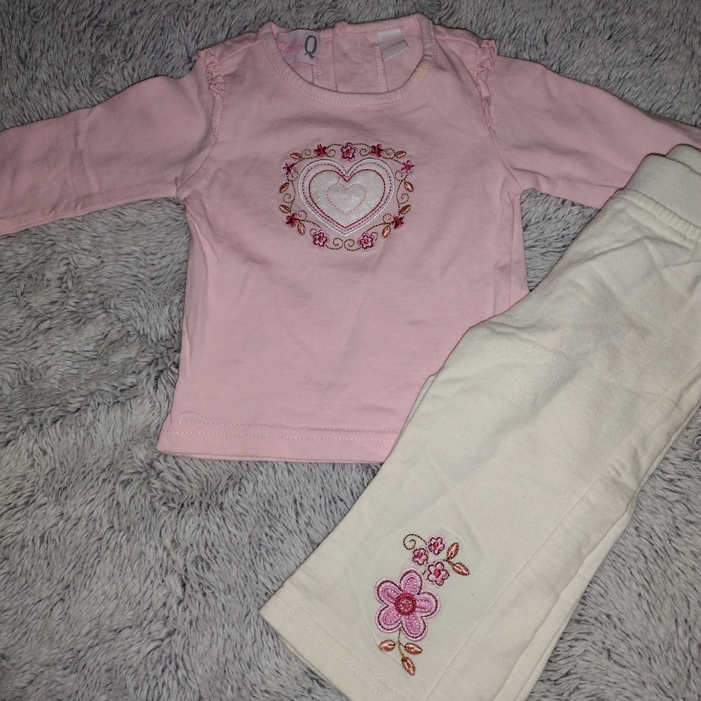 Baby Q Outfit 3/6M - Picture 3 of 4